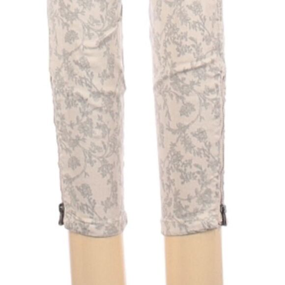 Anthropologie Level 99 Cropped Floral Jeans - Picture 6 of 6
